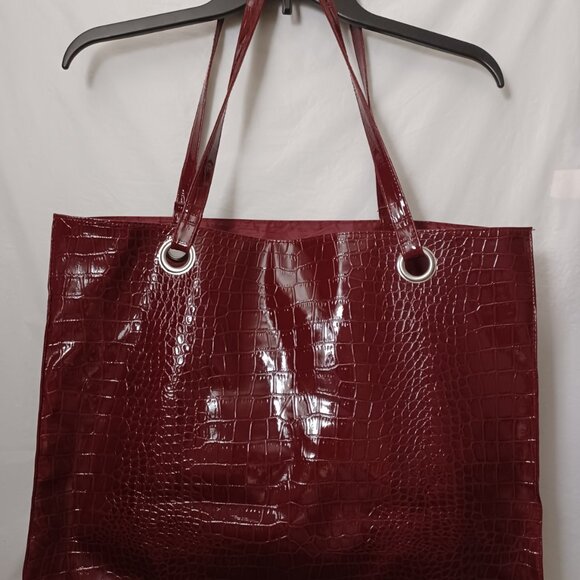 WOMEN'S BURGUNDY ALLIGATOR PRINT TOTE HANDBAG - Picture 10 of 15